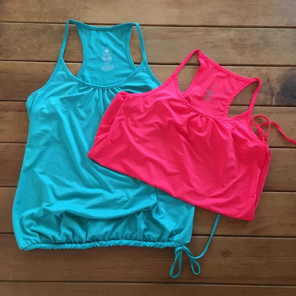 Bundle of Two Active Tops